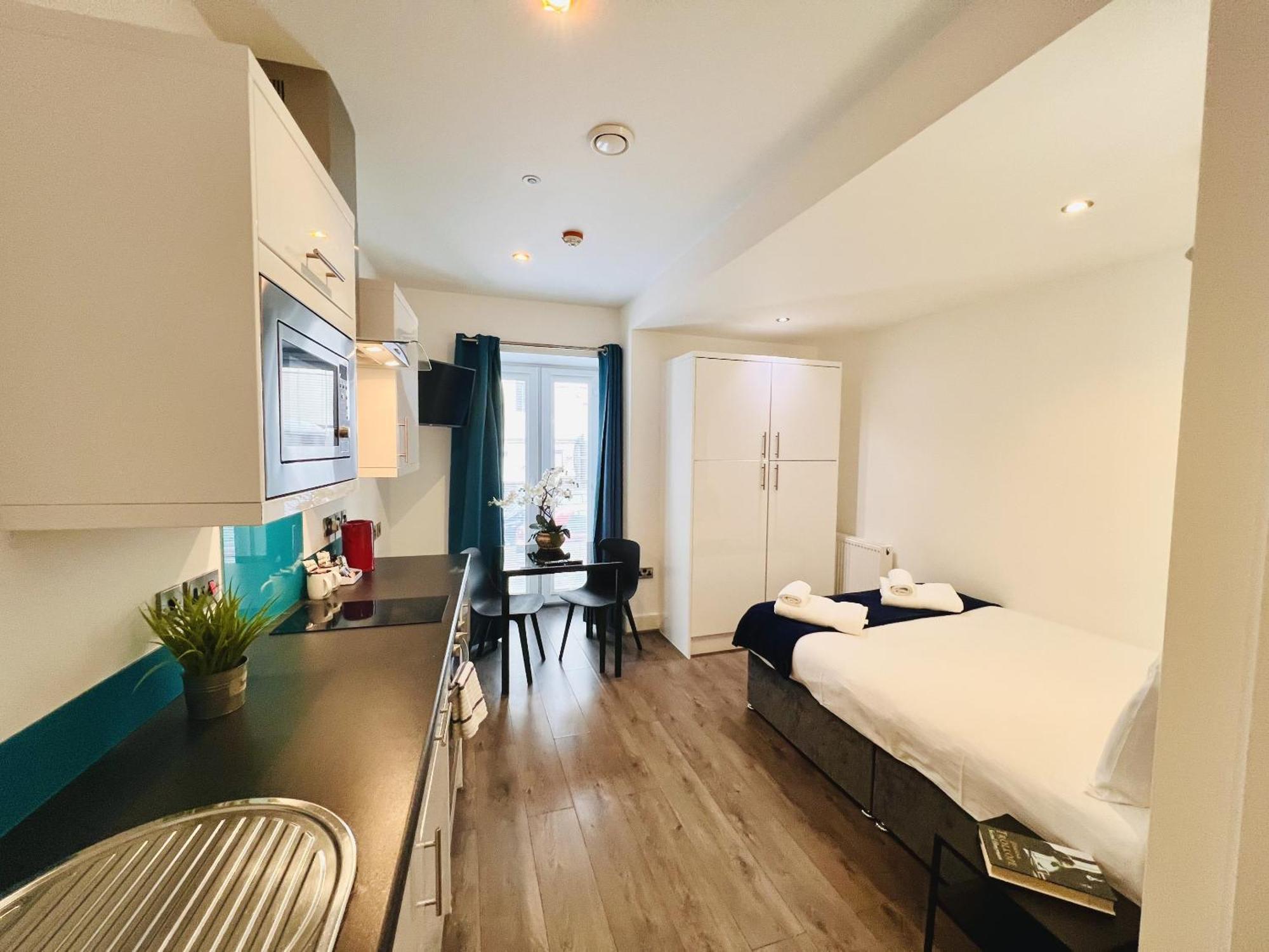 Foxhouse Studio Apartments Плаймаут Номер фото